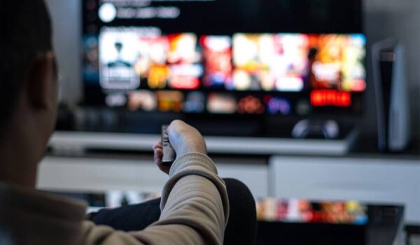 What Are Pause Ads: The CTV Format Quietly Redrawing the Streaming Ad Map